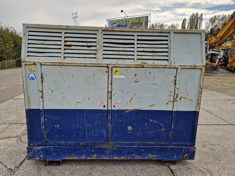 Onbekend geluidgedempt aggregaat met Stamford generator 72.5 kVA - Generaatorikomplekt: pilt 1 Onbekend geluidgedempt aggregaat met Stamford generator 72.5 kVA - Generaatorikomplekt: pilt 1