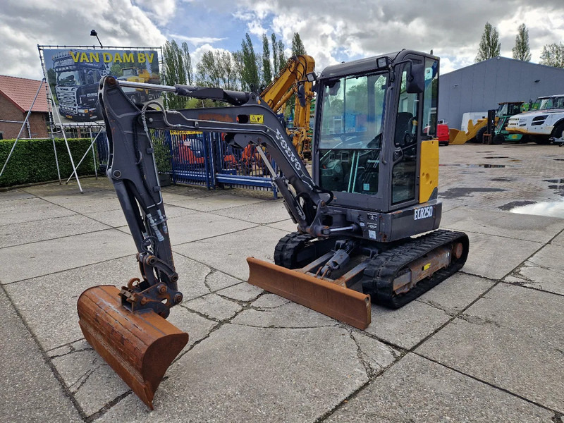 Volvo ECR25D met 2562 uur - Miniekskavaator: pilt 1 Volvo ECR25D met 2562 uur - Miniekskavaator: pilt 1