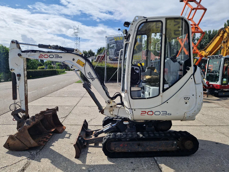 WACKER NEUSON 2003RD met nivelleersysteem - Miniekskavaator: pilt 1 WACKER NEUSON 2003RD met nivelleersysteem - Miniekskavaator: pilt 1