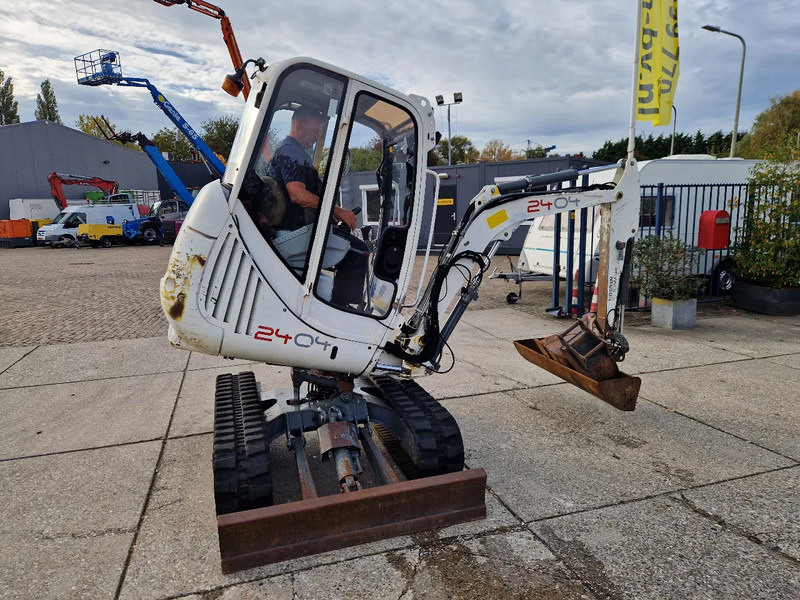 WACKER NEUSON 2404RD, kan op een berghelling draaien - Miniekskavaator: pilt 1 WACKER NEUSON 2404RD, kan op een berghelling draaien - Miniekskavaator: pilt 1