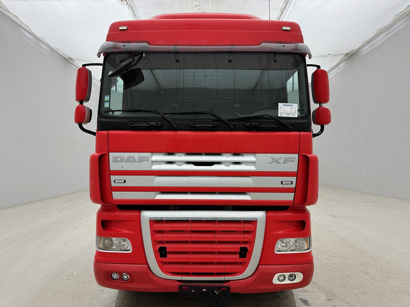 DAF XF105.410 Space Cab - Konkstõstukiga veoauto: pilt 2 DAF XF105.410 Space Cab - Konkstõstukiga veoauto: pilt 2