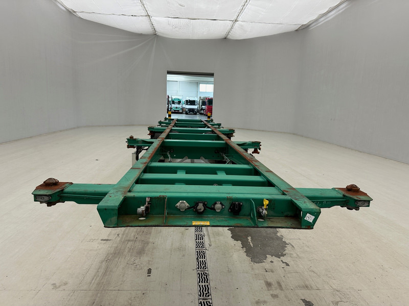 Fruehauf Skelet 2 x 20-40 ft - Konteinerveduk/ Tõstukiga poolhaagis: pilt 2 Fruehauf Skelet 2 x 20-40 ft - Konteinerveduk/ Tõstukiga poolhaagis: pilt 2