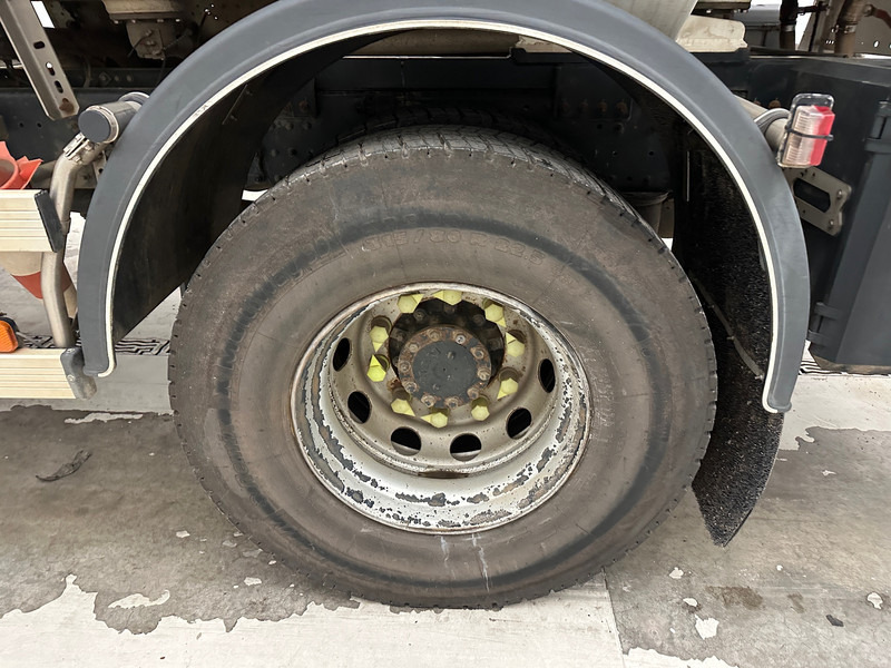 Tsisternauto transporditavad ained kütust MAN TGM 18.290: pilt 10