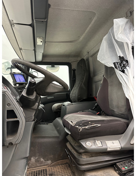 Tsisternauto transporditavad ained kütust MAN TGM 18.290: pilt 13