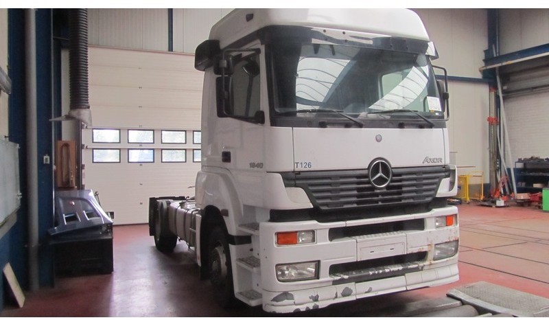 Mercedes-Benz AXOR Cabine Axor - Kabiin ja interjöör: pilt 2 Mercedes-Benz AXOR Cabine Axor - Kabiin ja interjöör: pilt 2