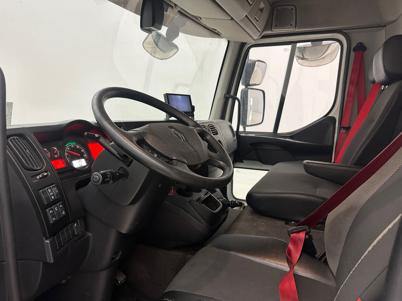 Kasti veoauto Renault D12: pilt 12 Kasti veoauto Renault D12: pilt 12