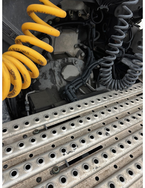 Sadulveok MAN TGX18.460 - engine broken: pilt 13