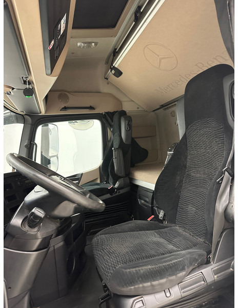 Sadulveok Mercedes-Benz Actros 1842: pilt 10