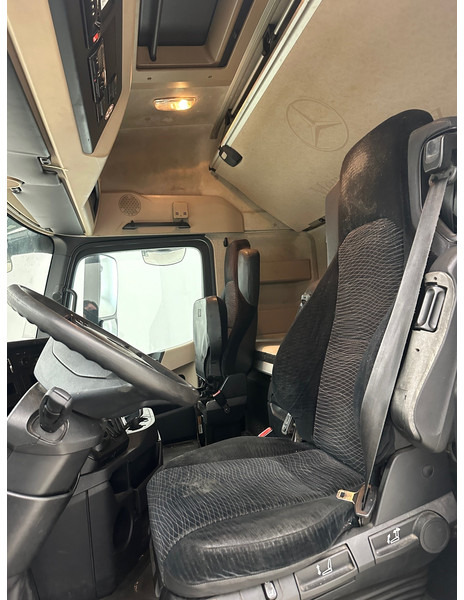 Sadulveok Mercedes-Benz Actros 1842: pilt 10