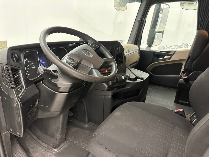 Sadulveok Mercedes-Benz Actros 1842: pilt 9