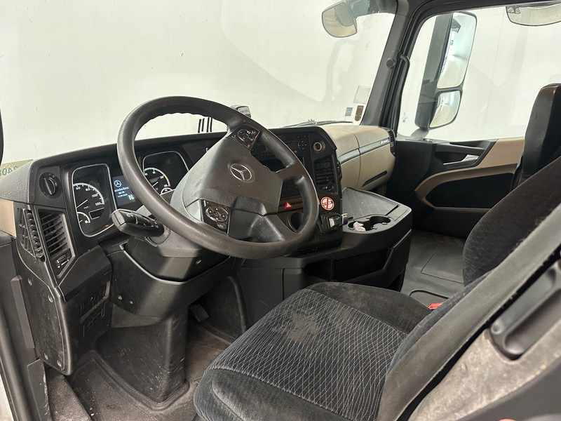 Sadulveok Mercedes-Benz Actros 1842: pilt 9