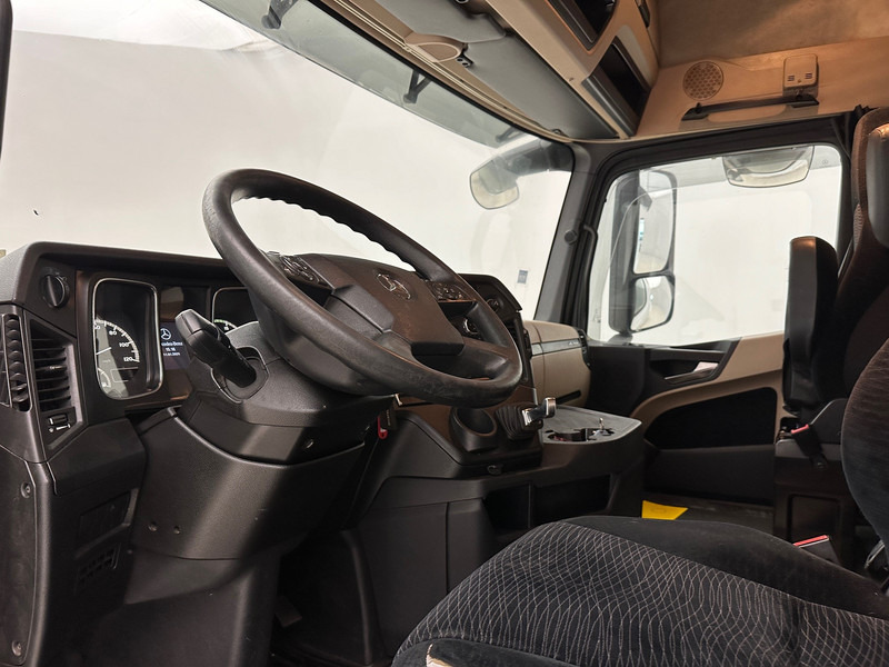 Sadulveok Mercedes-Benz Actros 1942: pilt 9