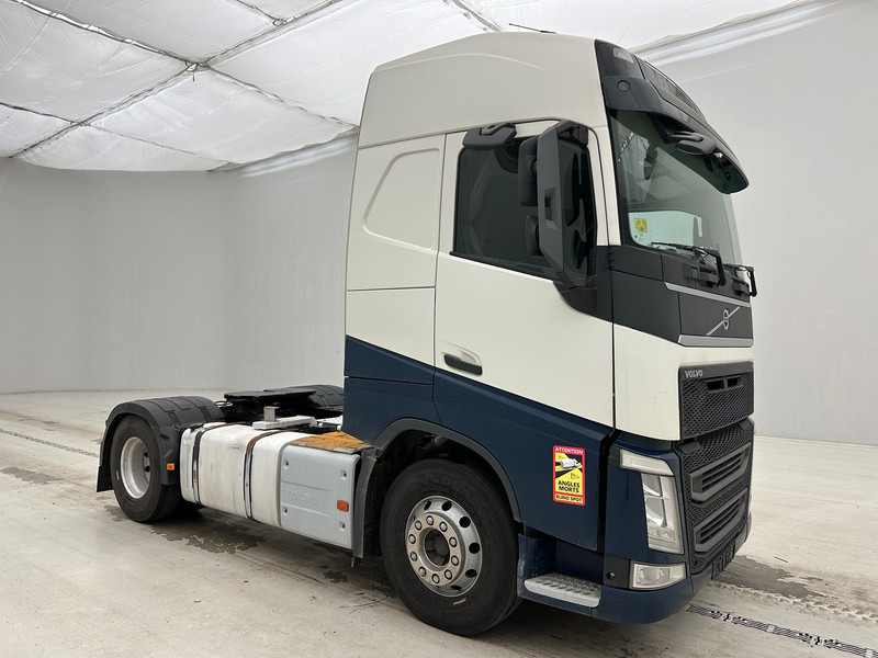 Volvo FH 420 Globetrotter - ADR - Sadulveok: pilt 3 Volvo FH 420 Globetrotter - ADR - Sadulveok: pilt 3