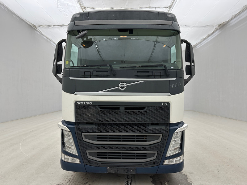 Volvo FH 420 Globetrotter - ADR - Sadulveok: pilt 2 Volvo FH 420 Globetrotter - ADR - Sadulveok: pilt 2