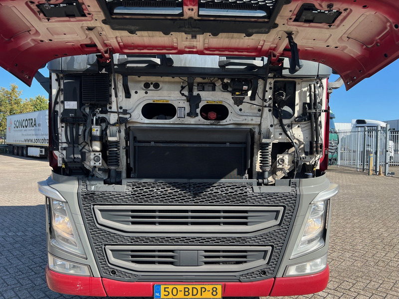 Sadulveok Volvo FH13.420 Globetrotter - ADR: pilt 11