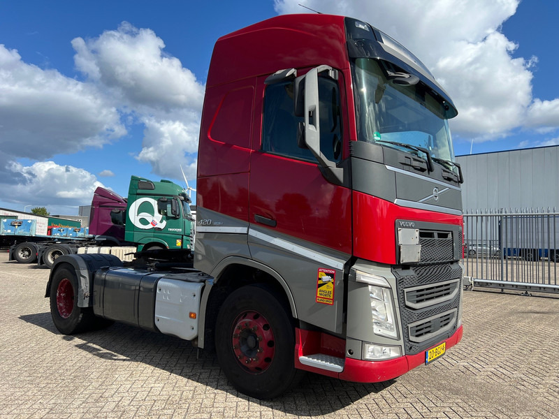 Volvo FH13.420 Globetrotter - ADR - Sadulveok: pilt 3 Volvo FH13.420 Globetrotter - ADR - Sadulveok: pilt 3