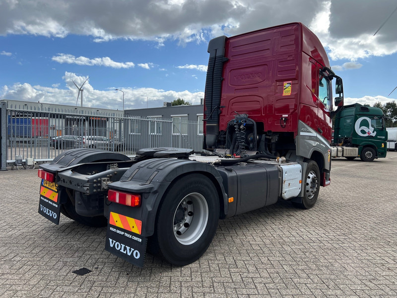 Volvo FH13.420 Globetrotter - ADR - Sadulveok: pilt 5 Volvo FH13.420 Globetrotter - ADR - Sadulveok: pilt 5