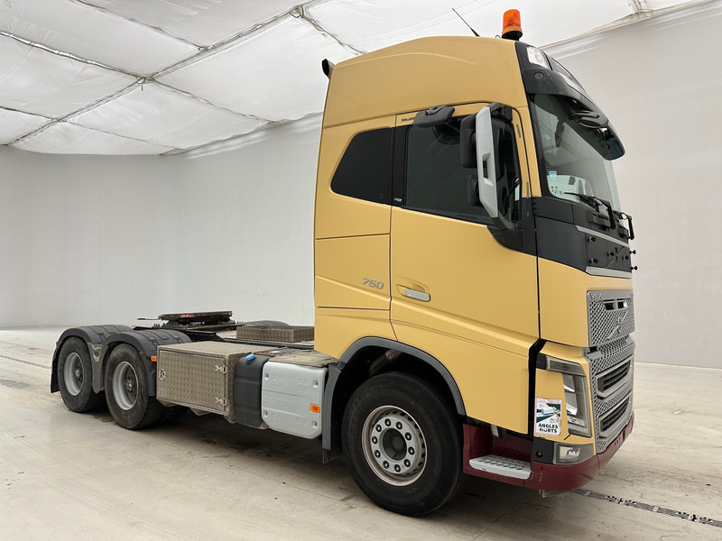 Volvo FH16.750 Globetrotter - 6x4 - Sadulveok: pilt 3 Volvo FH16.750 Globetrotter - 6x4 - Sadulveok: pilt 3