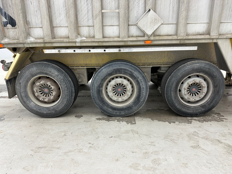 Stas 31 cub in alu - Kallur-poolhaagis: pilt 4 Stas 31 cub in alu - Kallur-poolhaagis: pilt 4