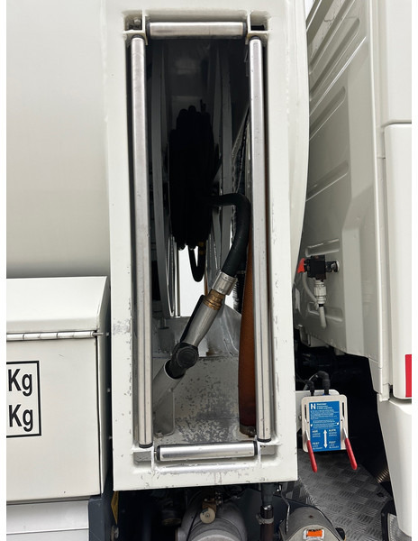 Volvo FH 440 - 6x2* - Tsisternauto: pilt 4 Volvo FH 440 - 6x2* - Tsisternauto: pilt 4