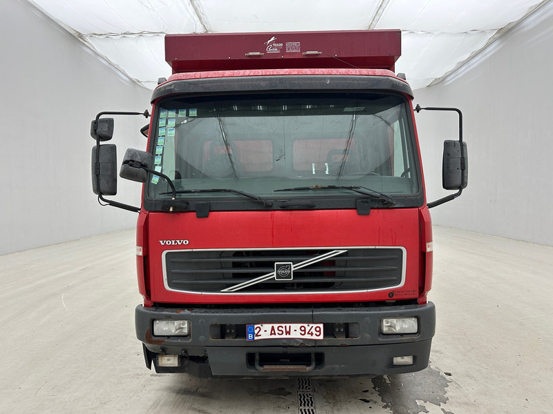 Volvo FL 220 - Tent veoauto: pilt 2 Volvo FL 220 - Tent veoauto: pilt 2