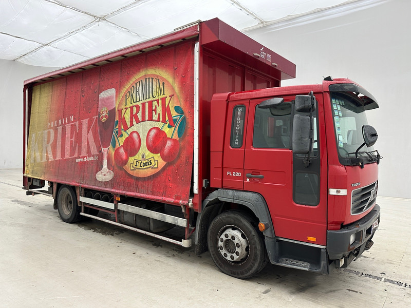 Volvo FL 220 - Tent veoauto: pilt 3 Volvo FL 220 - Tent veoauto: pilt 3
