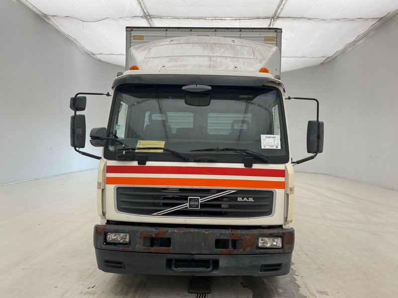 Volvo FL6.12* - Kasti veoauto: pilt 2 Volvo FL6.12* - Kasti veoauto: pilt 2