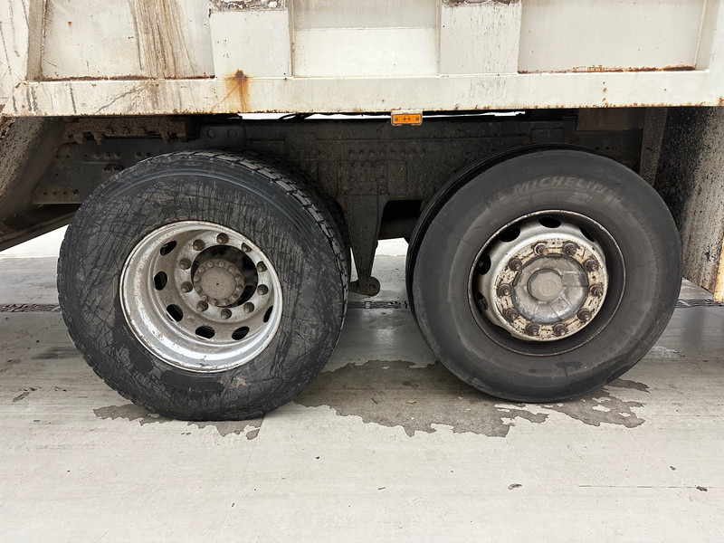 Volvo FM 330 - Prügiauto: pilt 5 Volvo FM 330 - Prügiauto: pilt 5