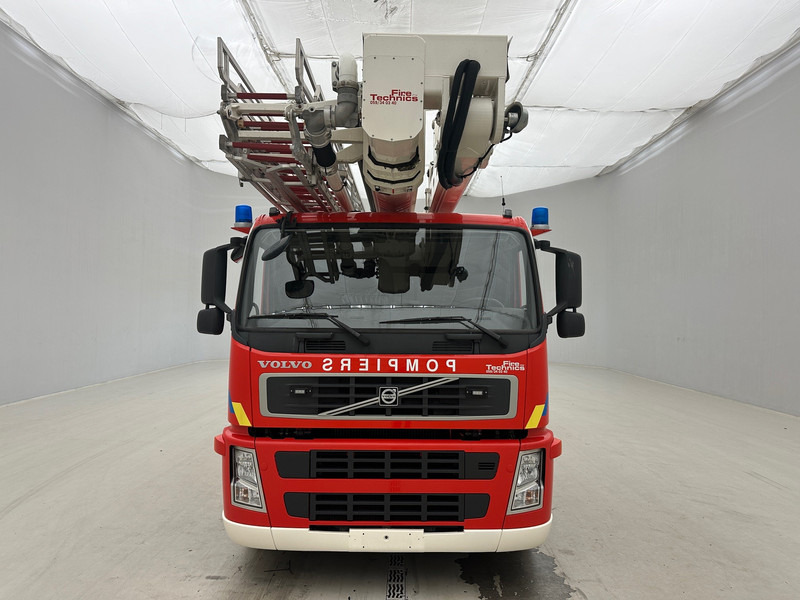 Volvo MAGIRUS ALP330 - FM 340 - 6x4 - Tuletõrjeauto: pilt 2 Volvo MAGIRUS ALP330 - FM 340 - 6x4 - Tuletõrjeauto: pilt 2