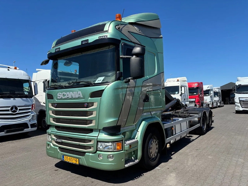 Scania R490 6x2 Euro 6 Retarder VDL Hooklift - Veoauto - kaablisüsteem: pilt 1 Scania R490 6x2 Euro 6 Retarder VDL Hooklift - Veoauto - kaablisüsteem: pilt 1