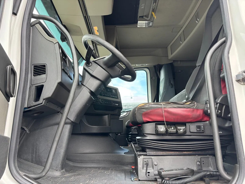 Volvo FH 500 6X2 Euro 6 - Kabiinišassiiga veoauto: pilt 5 Volvo FH 500 6X2 Euro 6 - Kabiinišassiiga veoauto: pilt 5