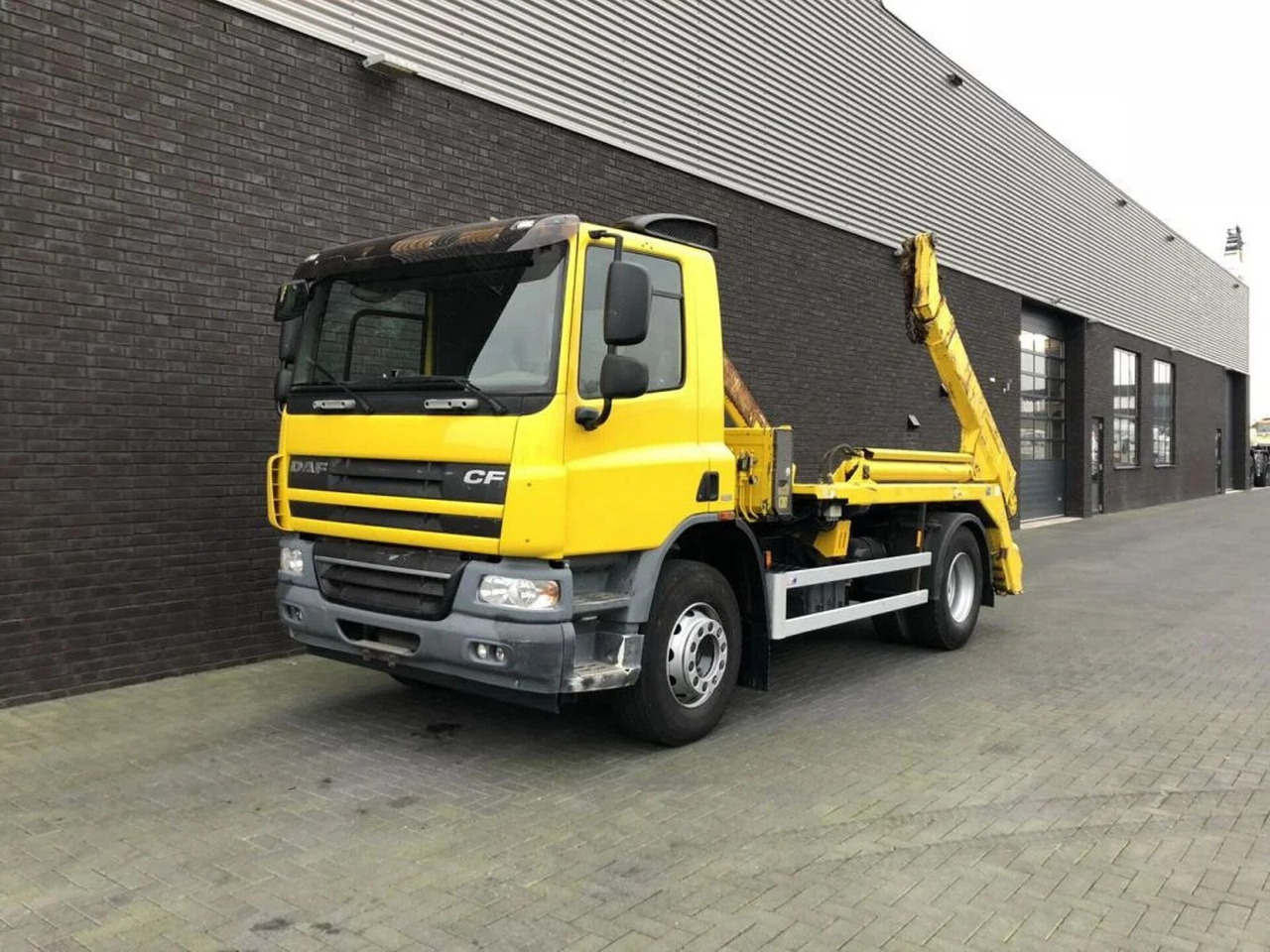 DAF CF 360 4X2 PORTAALARMSYTEEM - Konkstõstukiga veoauto: pilt 2 DAF CF 360 4X2 PORTAALARMSYTEEM - Konkstõstukiga veoauto: pilt 2