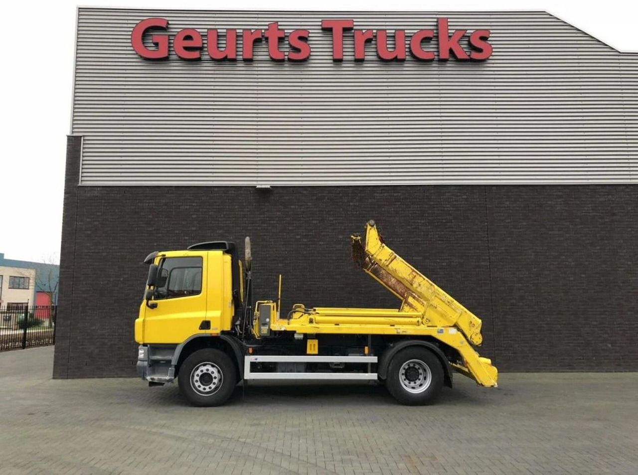 DAF CF 360 4X2 PORTAALARMSYTEEM - Konkstõstukiga veoauto: pilt 1 DAF CF 360 4X2 PORTAALARMSYTEEM - Konkstõstukiga veoauto: pilt 1