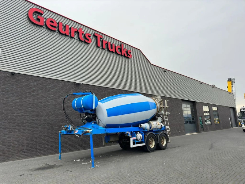 De Buf 2-ASSIGE 10M3 CONCRETE MIXER/MISCHER/MIXER - Betooniveo poolhaagis: pilt 2 De Buf 2-ASSIGE 10M3 CONCRETE MIXER/MISCHER/MIXER - Betooniveo poolhaagis: pilt 2