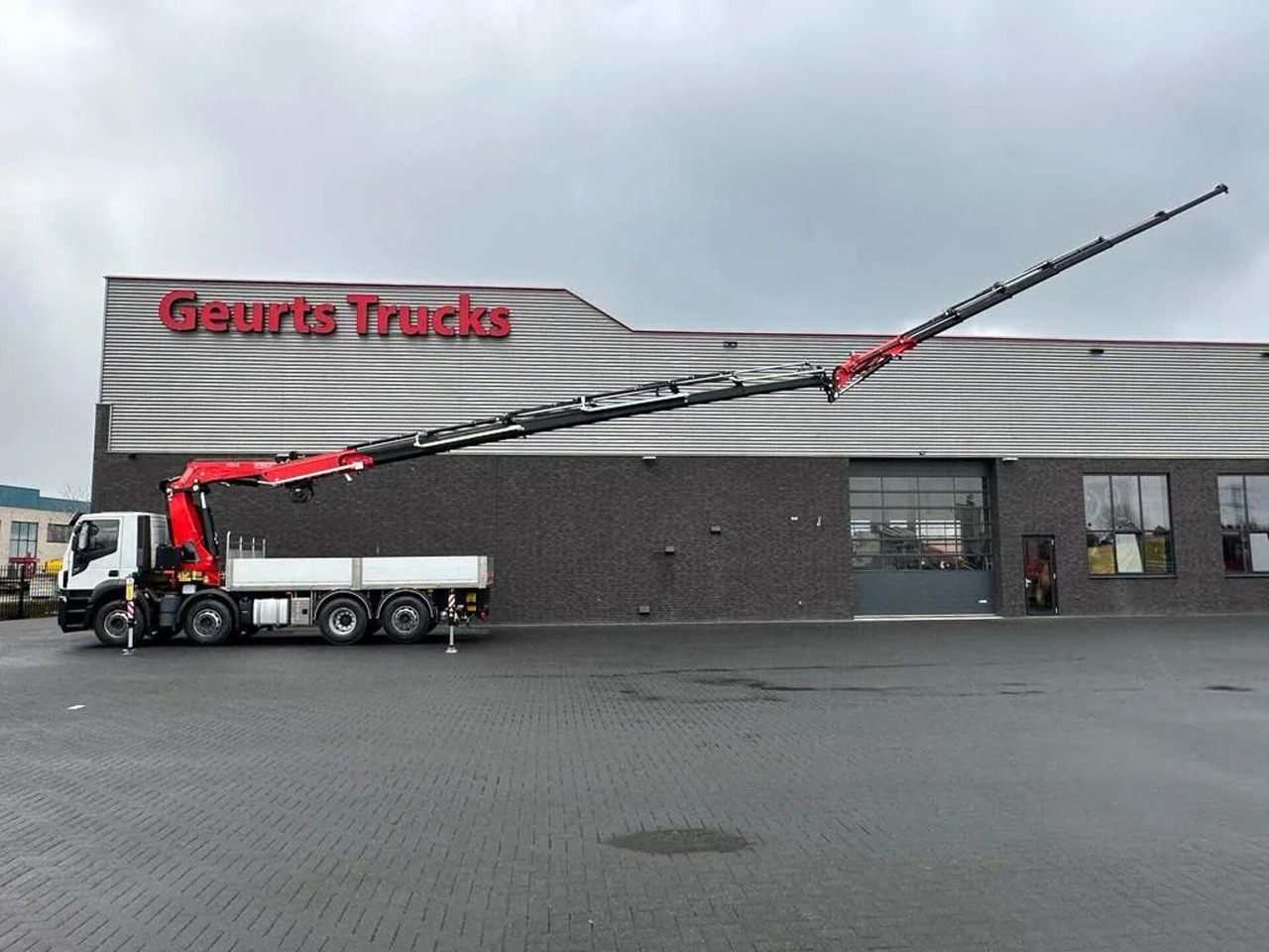 Iveco Stralis 480 X-WAY 8X2 + FASSI 545RA.2.26 + JIB L - Kraanaga veoauto: pilt 3 Iveco Stralis 480 X-WAY 8X2 + FASSI 545RA.2.26 + JIB L - Kraanaga veoauto: pilt 3