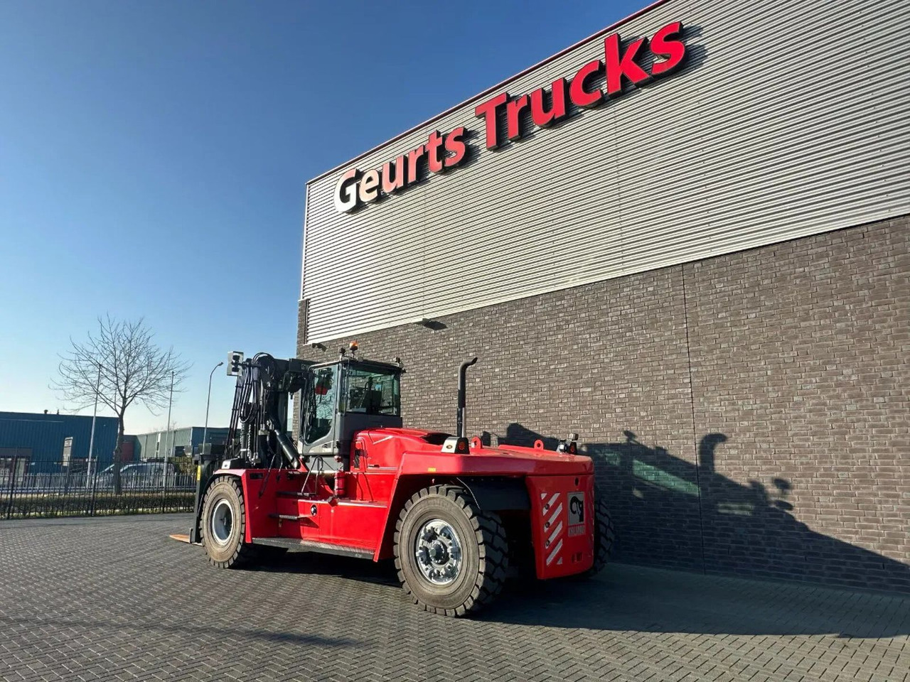 Kalmar DCG 330-12 VORKHEFTRUCK/ GABELSTAPLER/ FORKLIFT - Diiseltõstuk: pilt 3 Kalmar DCG 330-12 VORKHEFTRUCK/ GABELSTAPLER/ FORKLIFT - Diiseltõstuk: pilt 3