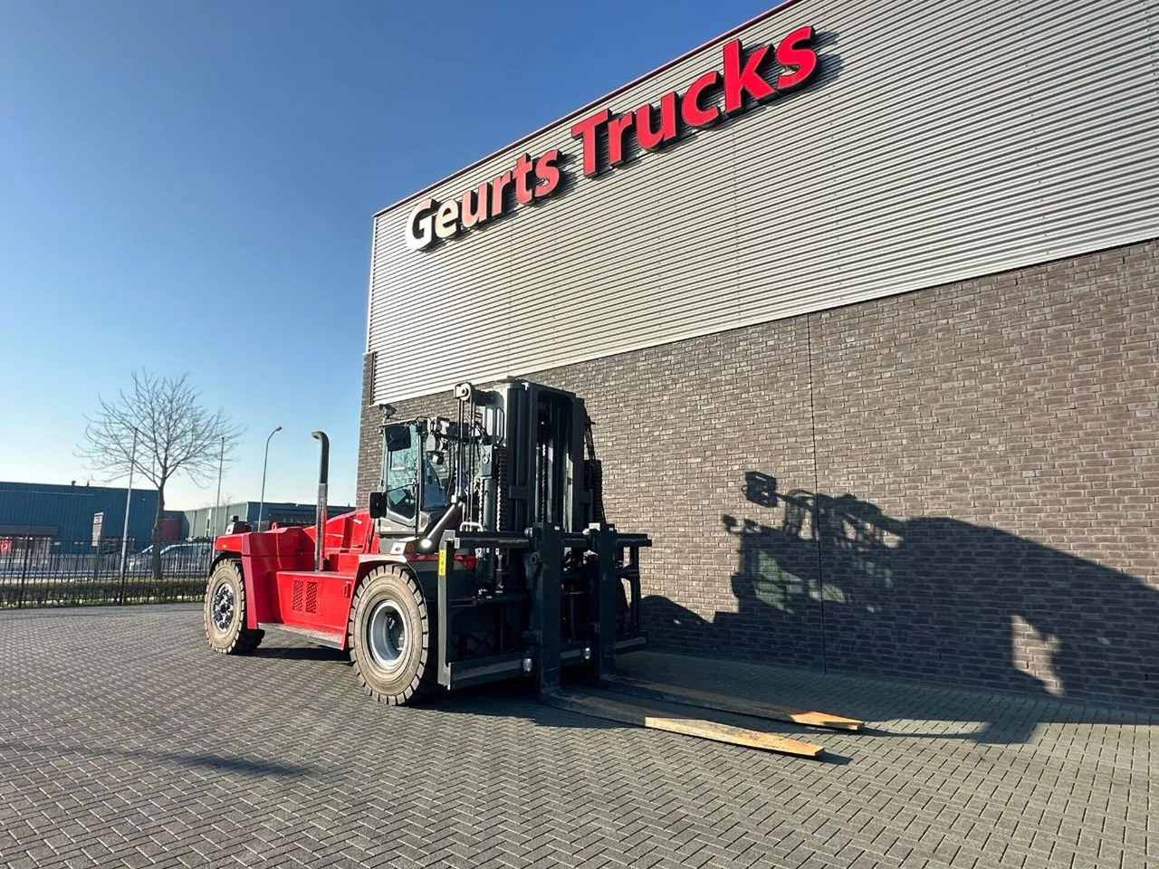 Kalmar DCG 330-12 VORKHEFTRUCK/ GABELSTAPLER/ FORKLIFT - Diiseltõstuk: pilt 5 Kalmar DCG 330-12 VORKHEFTRUCK/ GABELSTAPLER/ FORKLIFT - Diiseltõstuk: pilt 5