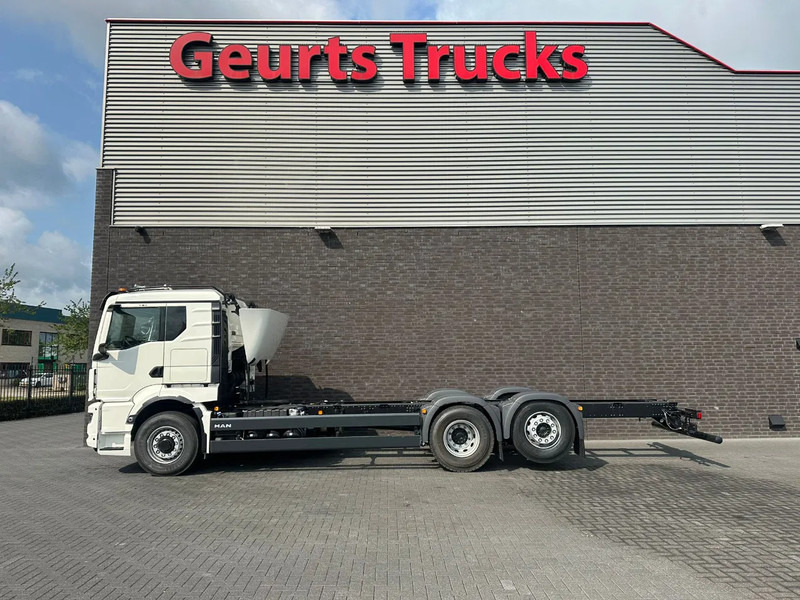 MAN TGS 26.520 6X2H-4 BL CH HYDRO DRIVE CHASSIS CABINE (NIEUW) - Kabiinišassiiga veoauto: pilt 1 MAN TGS 26.520 6X2H-4 BL CH HYDRO DRIVE CHASSIS CABINE (NIEUW) - Kabiinišassiiga veoauto: pilt 1