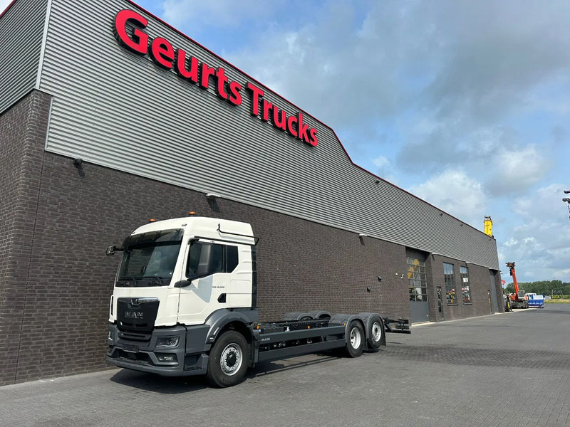 MAN TGS 26.520 6X2H-4 BL CH HYDRO DRIVE CHASSIS CABINE (NIEUW) - Kabiinišassiiga veoauto: pilt 2 MAN TGS 26.520 6X2H-4 BL CH HYDRO DRIVE CHASSIS CABINE (NIEUW) - Kabiinišassiiga veoauto: pilt 2
