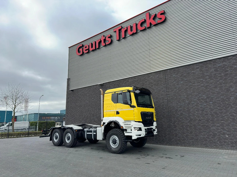 Uus Kabiinišassiiga veoauto MAN TGS 33.540 6X6 BB CH HEAVY DUTY CHASSIS CABINE/NIEUW/NEUE/NEW: pilt 6