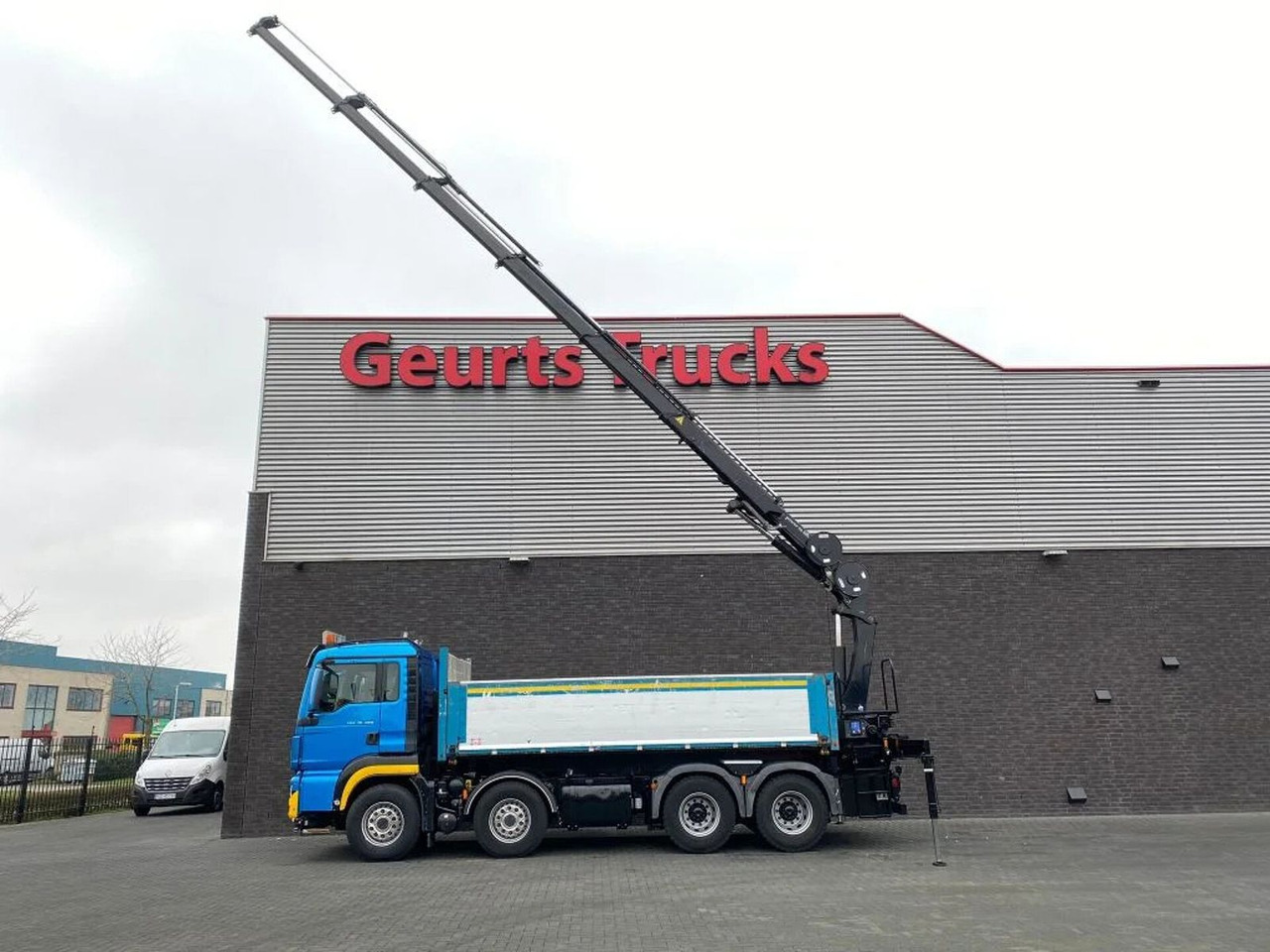 MAN TGS 35.480 8X4 KIPPER/TIPPER + HMF 2620-K5 KRAAN - Kallurauto, Kraanaga veoauto: pilt 2 MAN TGS 35.480 8X4 KIPPER/TIPPER + HMF 2620-K5 KRAAN - Kallurauto, Kraanaga veoauto: pilt 2