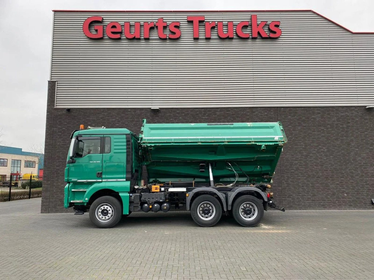 MAN TGX 26.560 6X4 BB + 3 ZIJDIGE KIPPER/TIPPER BORD - Kallurauto: pilt 4 MAN TGX 26.560 6X4 BB + 3 ZIJDIGE KIPPER/TIPPER BORD - Kallurauto: pilt 4