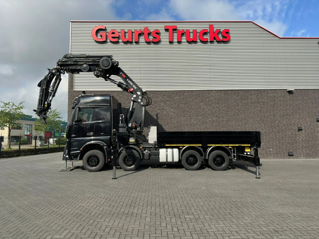 Mercedes-Benz Arocs 3251 8X4 + HIAB 1058 E-8 + JIB 150X-6 JDC - Kraanaga veoauto: pilt 5 Mercedes-Benz Arocs 3251 8X4 + HIAB 1058 E-8 + JIB 150X-6 JDC - Kraanaga veoauto: pilt 5