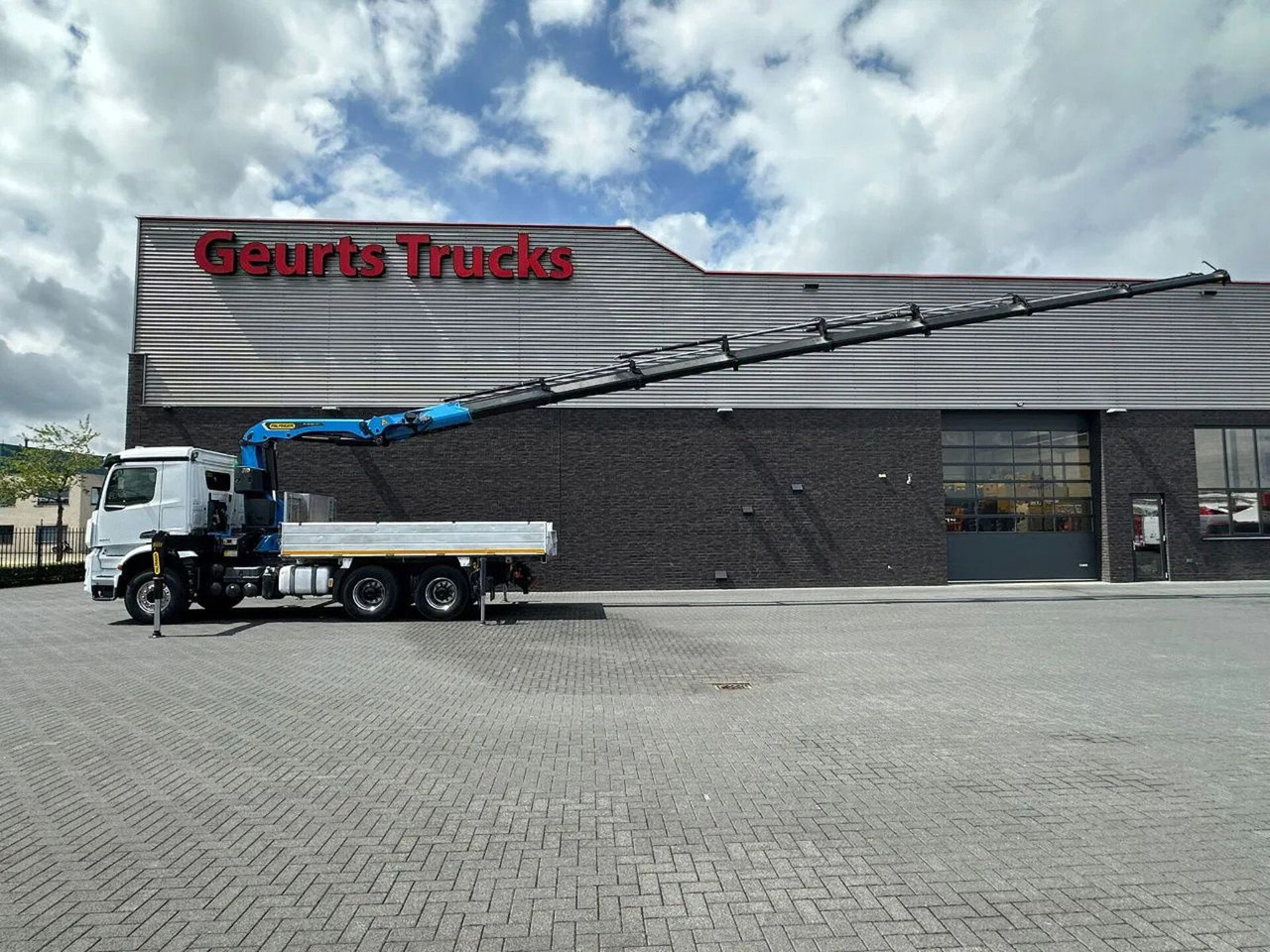 Mercedes-Benz Arocs 3351 963-2-E 6X4 KIPPER / TIPPER + PALFING - Kraanaga veoauto: pilt 5 Mercedes-Benz Arocs 3351 963-2-E 6X4 KIPPER / TIPPER + PALFING - Kraanaga veoauto: pilt 5
