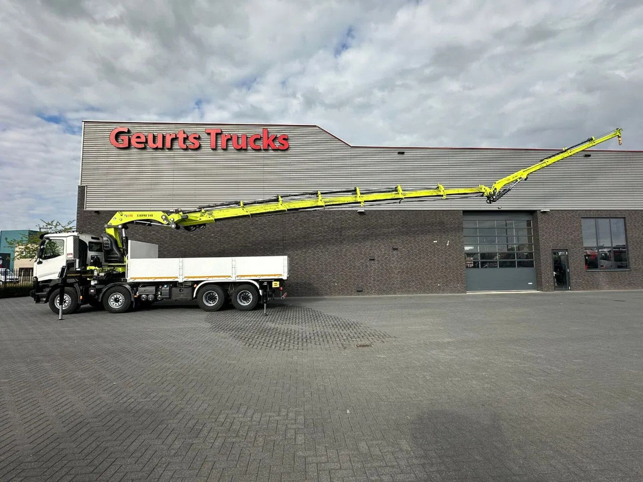 Renault C460 8X4 + HIAB X-HIPRO 548 E-7 MET JIB KRAAN / - Kraanaga veoauto: pilt 5 Renault C460 8X4 + HIAB X-HIPRO 548 E-7 MET JIB KRAAN / - Kraanaga veoauto: pilt 5