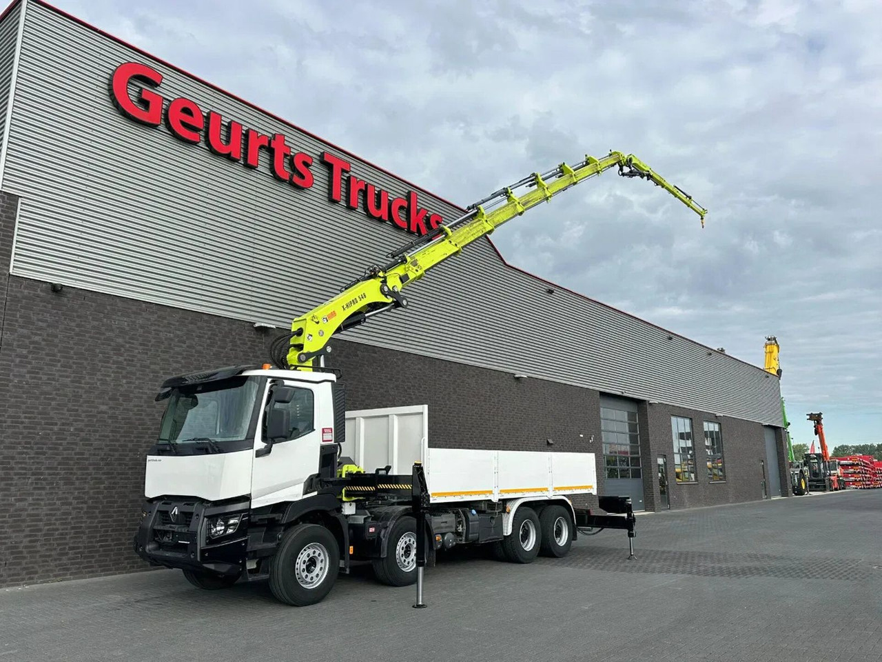 Renault C460 8X4 + HIAB X-HIPRO 548 E-7 MET JIB KRAAN / - Kraanaga veoauto: pilt 2 Renault C460 8X4 + HIAB X-HIPRO 548 E-7 MET JIB KRAAN / - Kraanaga veoauto: pilt 2