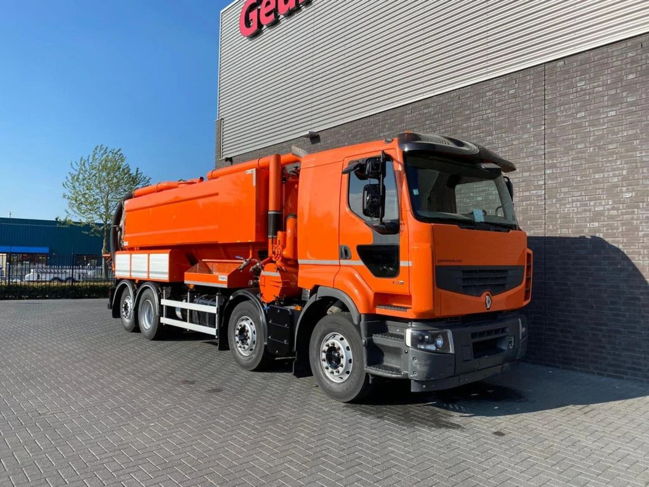 Renault Lander 430 8X2 STOKOTA VACUUM/HOGEDRUK /COMBI/KO - Vaakumveok: pilt 5 Renault Lander 430 8X2 STOKOTA VACUUM/HOGEDRUK /COMBI/KO - Vaakumveok: pilt 5