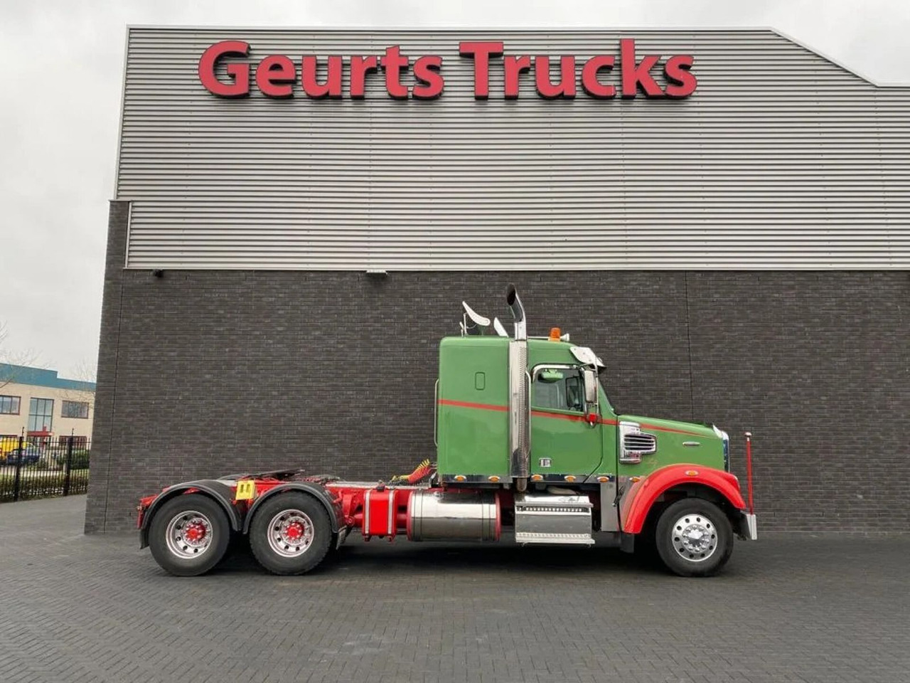 Freightliner CORONADA 6X4 EURO 6 TREKKER/TRACTOR/SATTELZUGMAS - Sadulveok: pilt 4 Freightliner CORONADA 6X4 EURO 6 TREKKER/TRACTOR/SATTELZUGMAS - Sadulveok: pilt 4