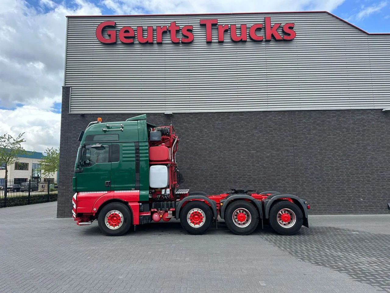 MAN TGX 41.640 8X4/4 BBS HEAVY DUTY TRACTOR 500 TONS - Sadulveok: pilt 1 MAN TGX 41.640 8X4/4 BBS HEAVY DUTY TRACTOR 500 TONS - Sadulveok: pilt 1