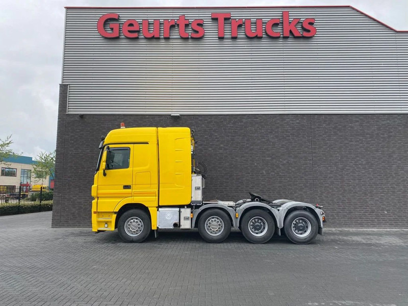 Mercedes-Benz Actros 4165 V8 8X4 SLT TITAN HEAVY DUTY TRACTOR / SCHWERLAST SATTELZUGMASCHINE 250 TON - Sadulveok: pilt 1 Mercedes-Benz Actros 4165 V8 8X4 SLT TITAN HEAVY DUTY TRACTOR / SCHWERLAST SATTELZUGMASCHINE 250 TON - Sadulveok: pilt 1